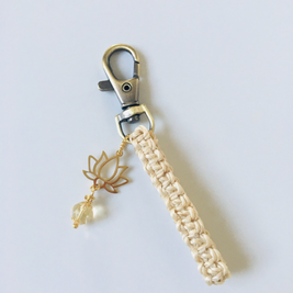 希少な国産１００％精麻とシトリンの御守りストラップ