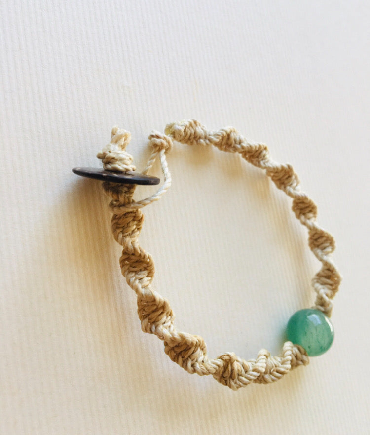 国産100％精麻と癒しの石アベンチュリンのDNAブレスレットSサイズ
