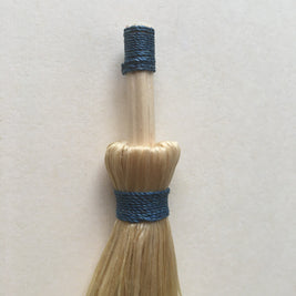 希少な野州麻の藍染め精麻を使用した祓いほうき