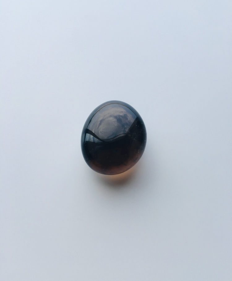 神が宿る植物精麻とスモーキークオーツの石包みペンダント