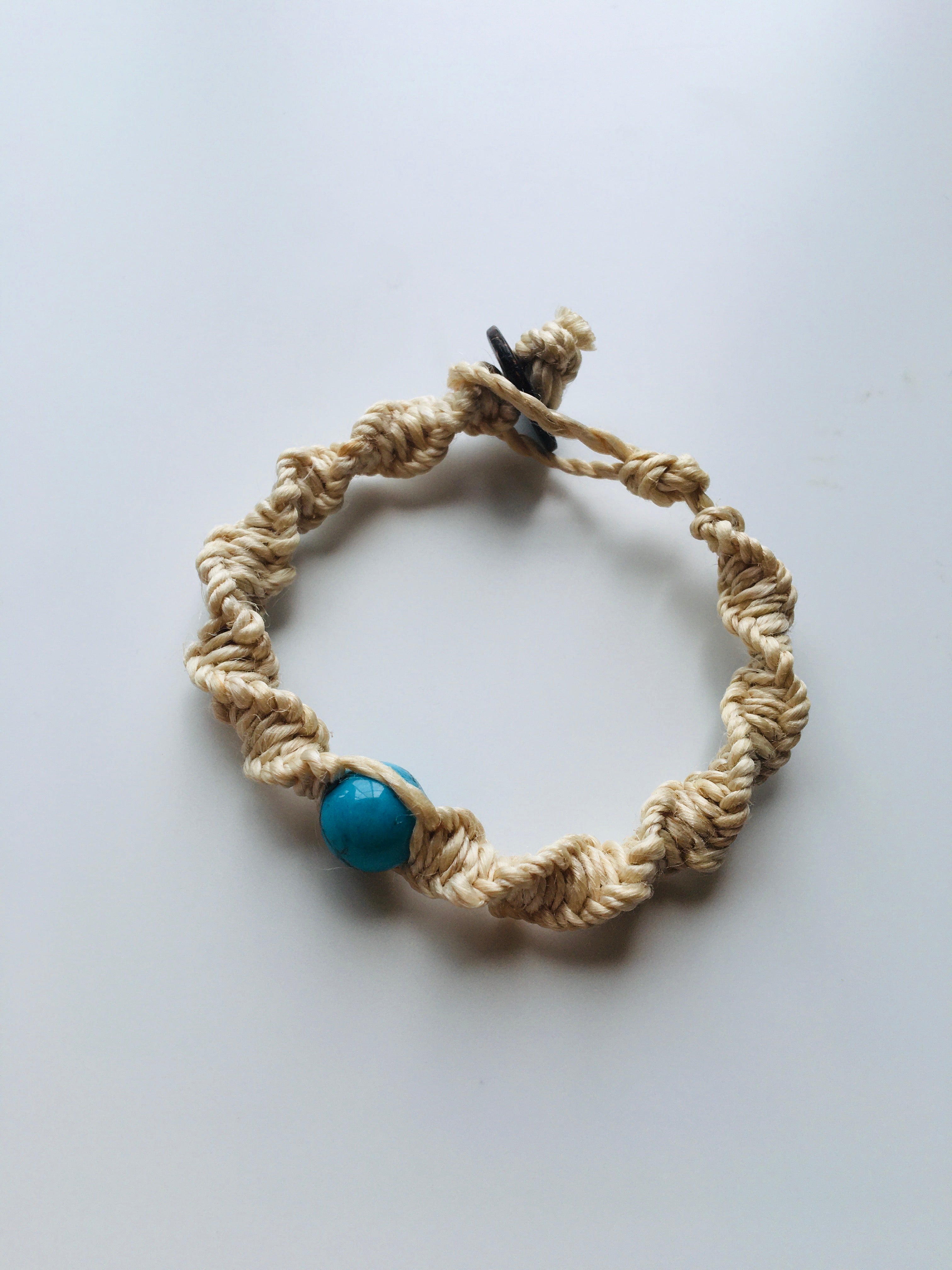 国産100％精麻とターコイズのDNAブレスレットＳサイズ