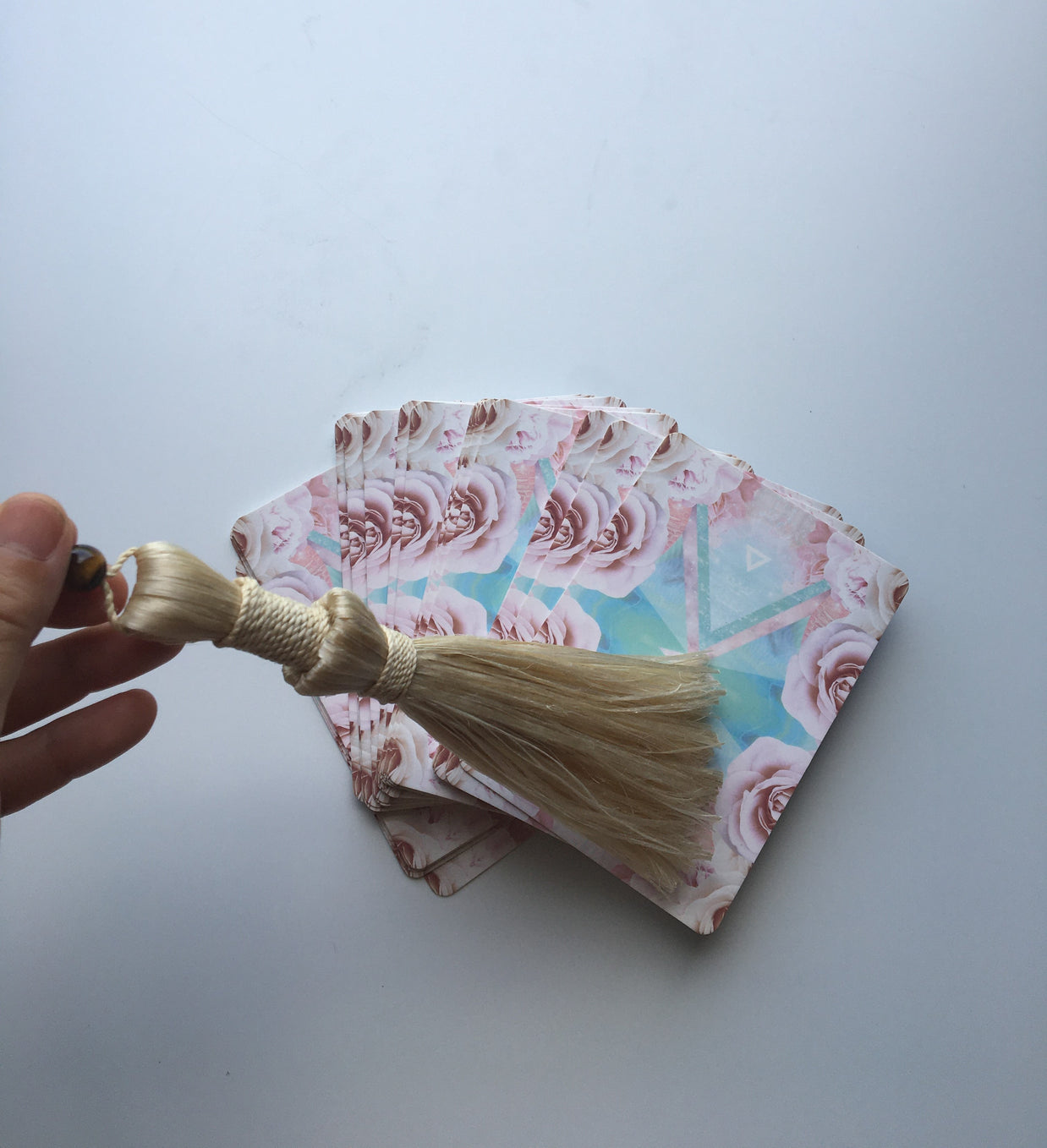 希少な特等精麻とタイガーアイを使用したプレミアムほうき