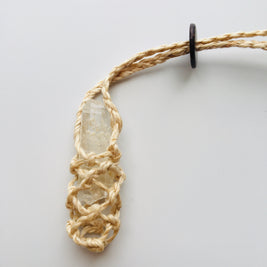 天孫降臨の地高千穂水晶と希少な精麻を使用したペンダント