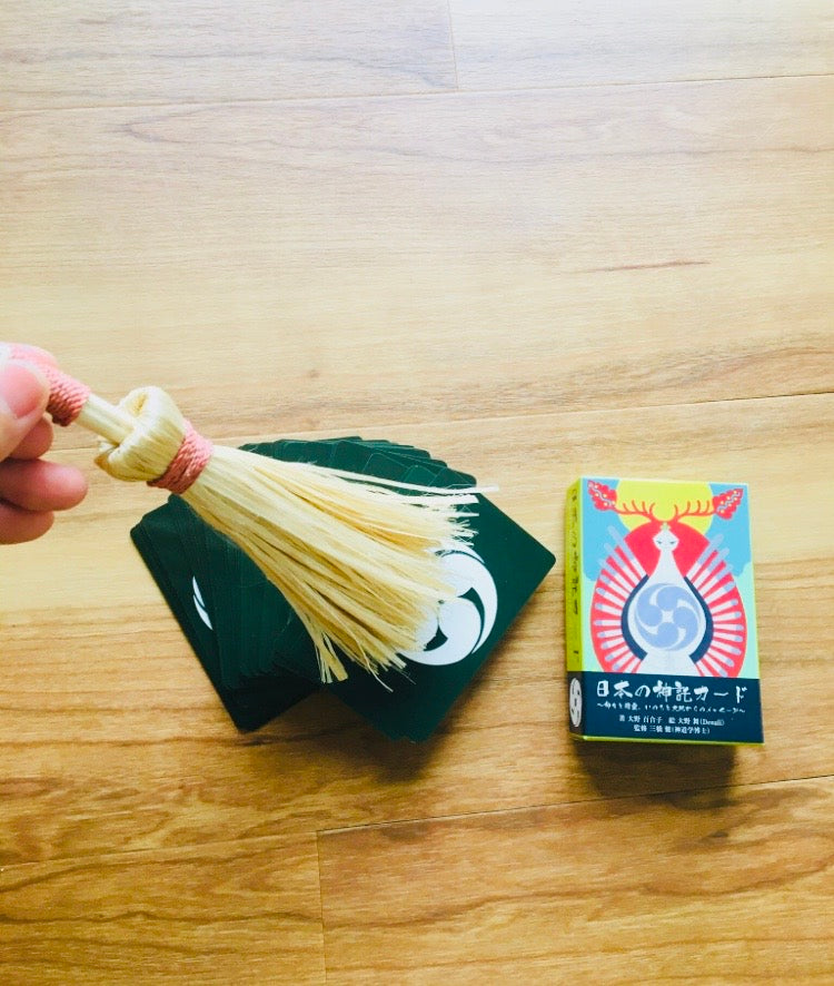 希少な野州麻の茜染め精麻を使用した魔法のほうき