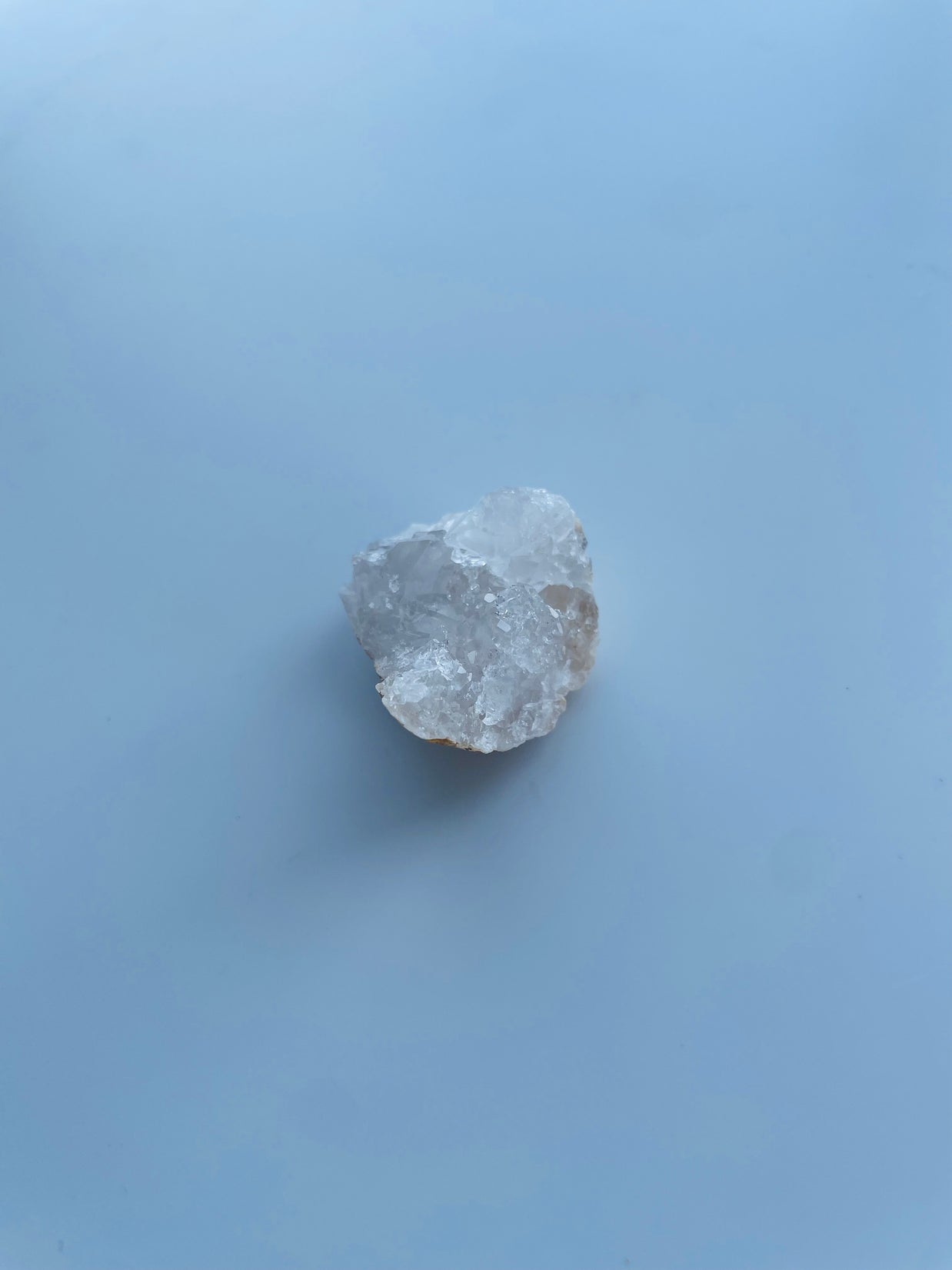 水晶ジオード 浄化セット モロッコ産 精麻紐付き（太さ3～4mm・長さ80cm）天然クリスタル 約3cm・一点物｜空間浄化 お守り