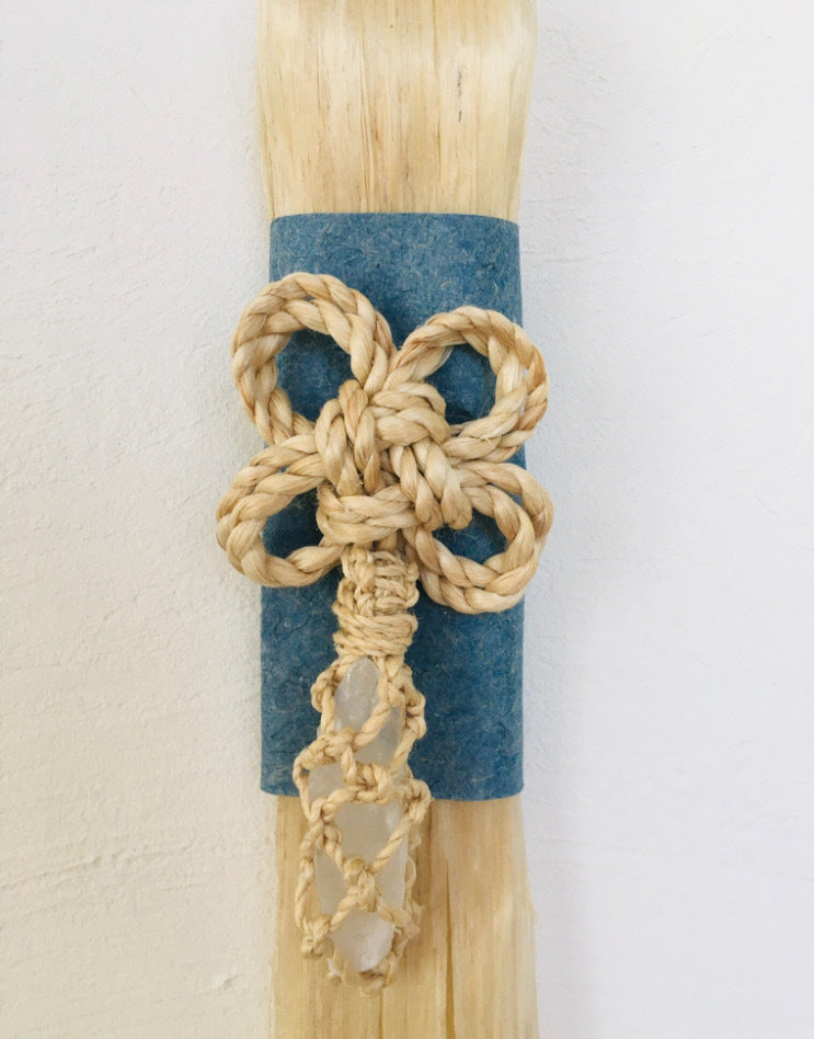 神聖精麻の藍染め飾り ～幸運のクローバーと水晶～　Indigo?Dyed Sacred Seima Ornament