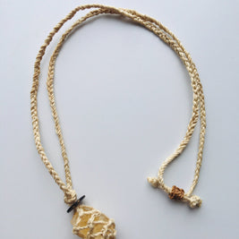 精麻包みシトリン・ヒーリングペンダント　-Citrine Healing Pendant Wrapped in Seima Hemp-